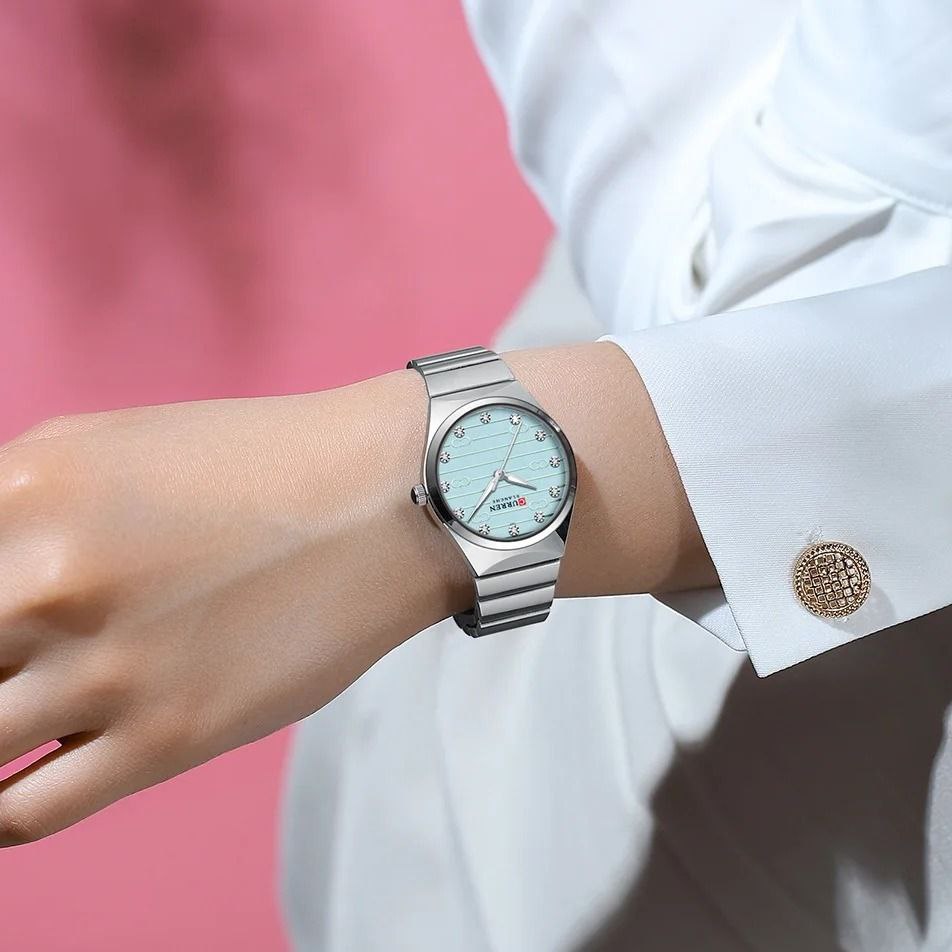 CURREN luxe minimaliste avec accents de strass et aiguilles lumineuses montres à Quartz élégantes en acier inoxydable pour femmes étanche